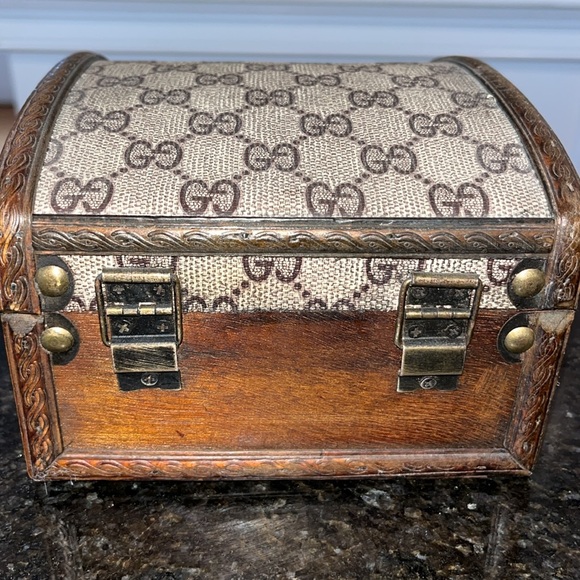 Vintage Gucci GG Logo Wooden Jewelry Box - Picture 2 of 9